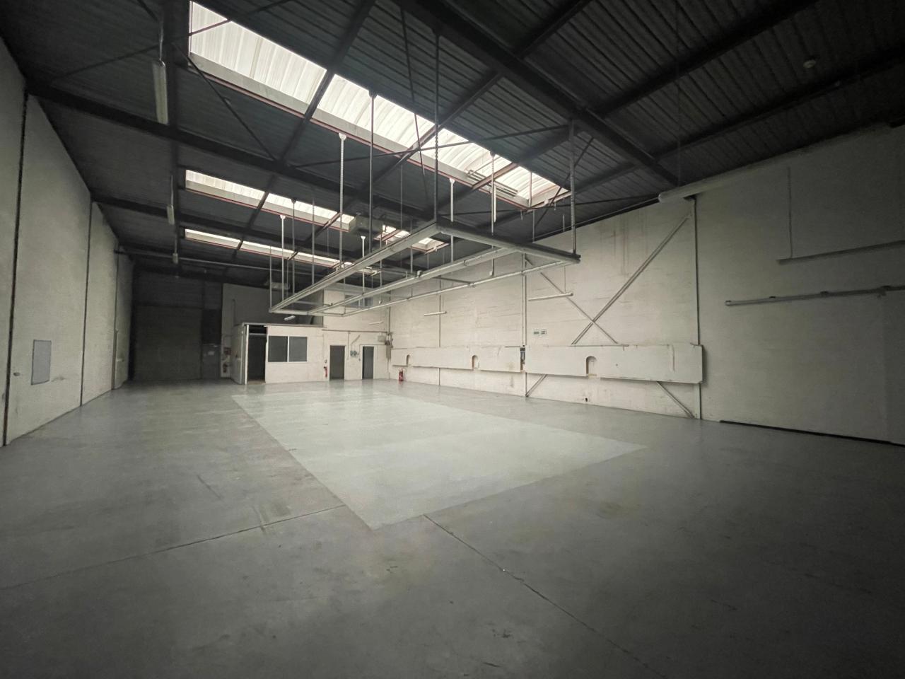 Local d'activité Buc 1015m² Location local d'activité Buc Yvelines OLACT2426780 10